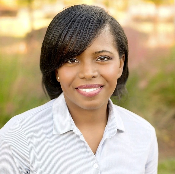 Meet your Posher, Latasha - Picture 1 of 1